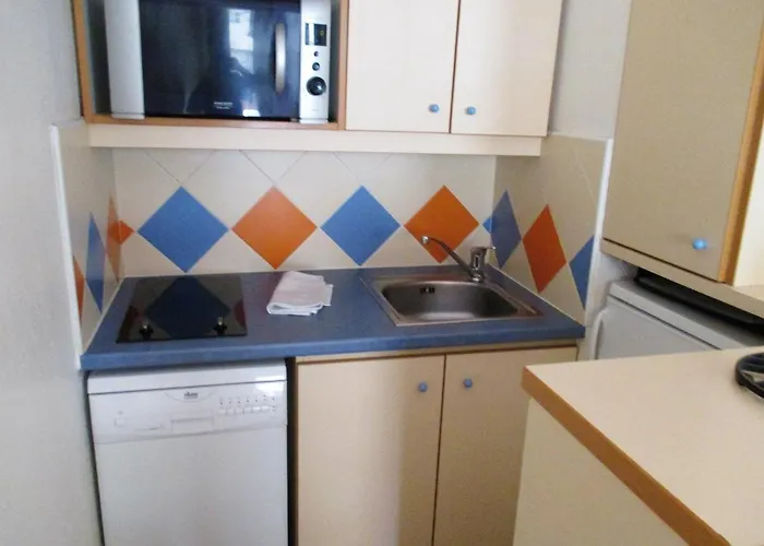 Moderne Avec Balcon - Saint-raphael - 25 M² - Parking Апартаменты