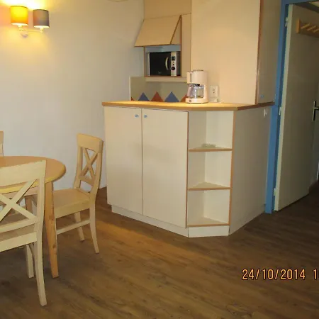 Moderne Avec Balcon - Raphael - 25 M² - Parking Apartment *