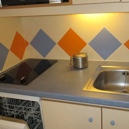 Apartmán Moderne Avec Balcon - Saint-raphael - 25 M² - Parking *