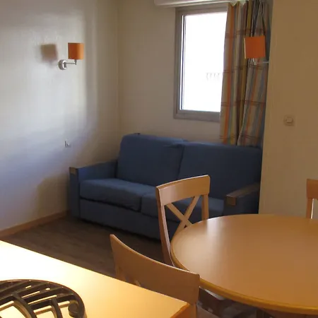 Apartment Moderne Avec Balcon - Raphael - 25 M² - Parking *