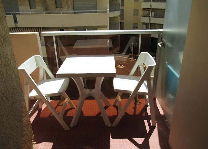 Moderne Avec Balcon - Saint-raphael - 25 M² - Parking Apartmán